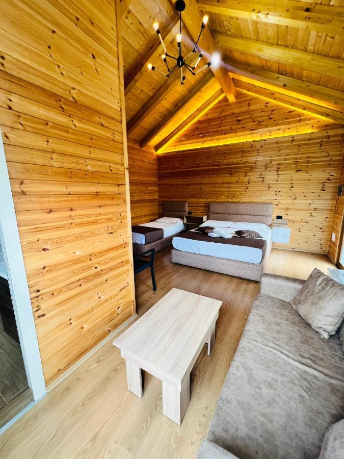 Bujtina Tradicionale Hotel Lepushe Eksteriør billede